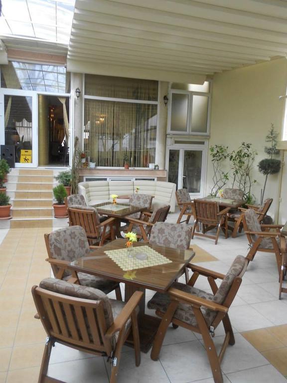 Gala-Garden Hotel Bitola Esterno foto