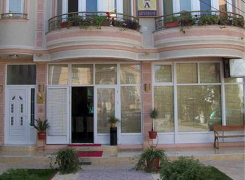 Gala-Garden Hotel Bitola Esterno foto