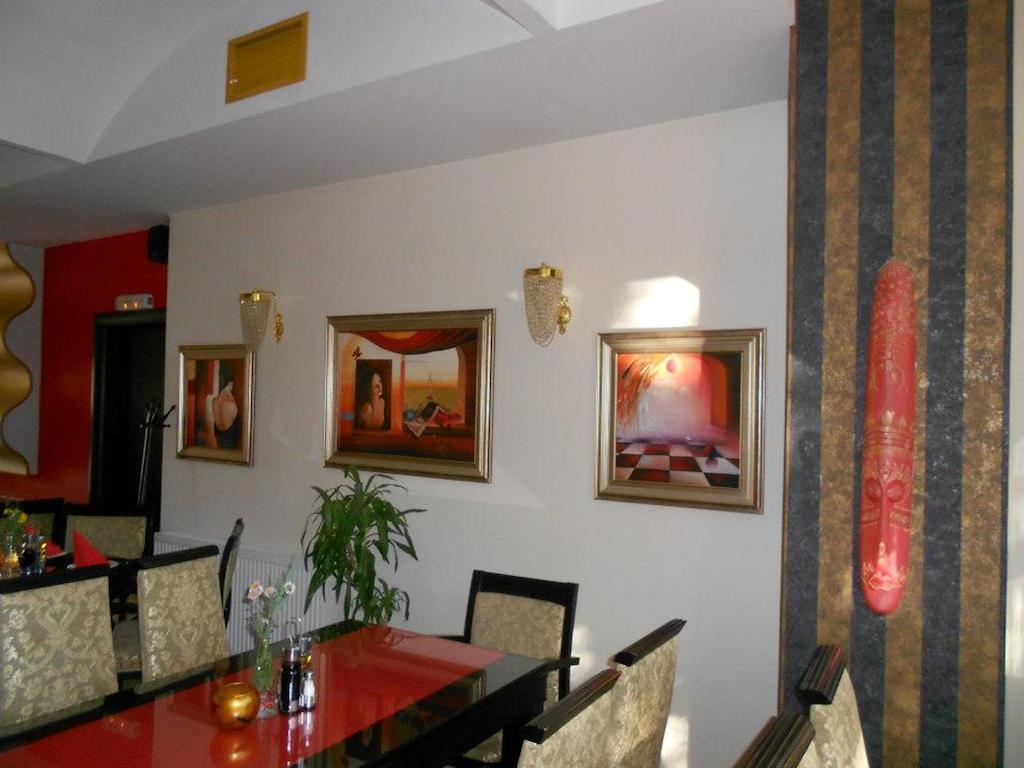 Gala-Garden Hotel Bitola Esterno foto